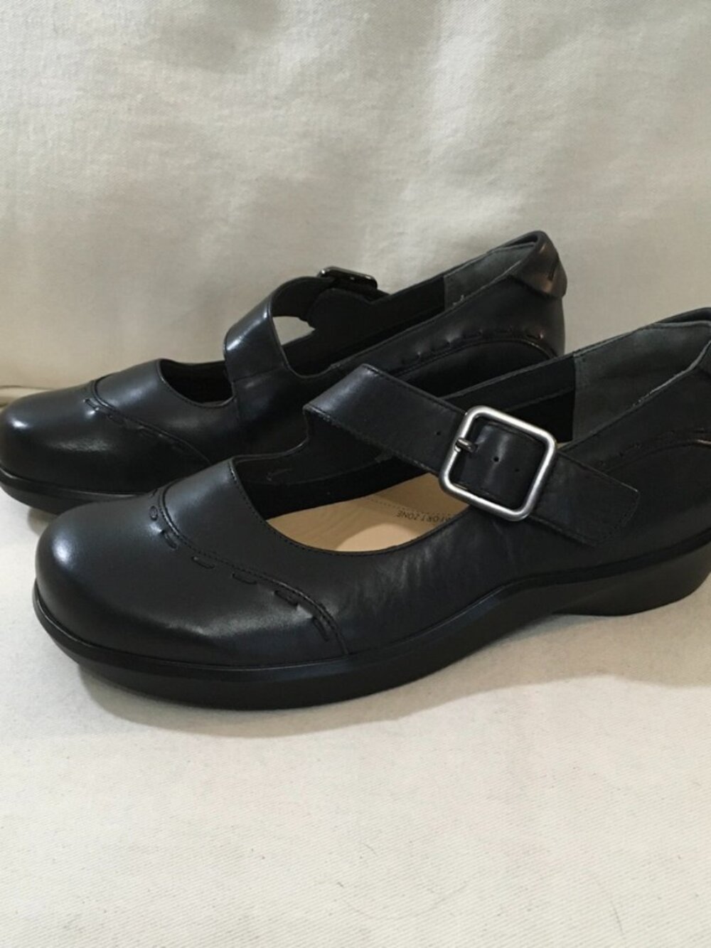 NWOT Ziera Women's Angel Mary Jane Shoe Black Leather